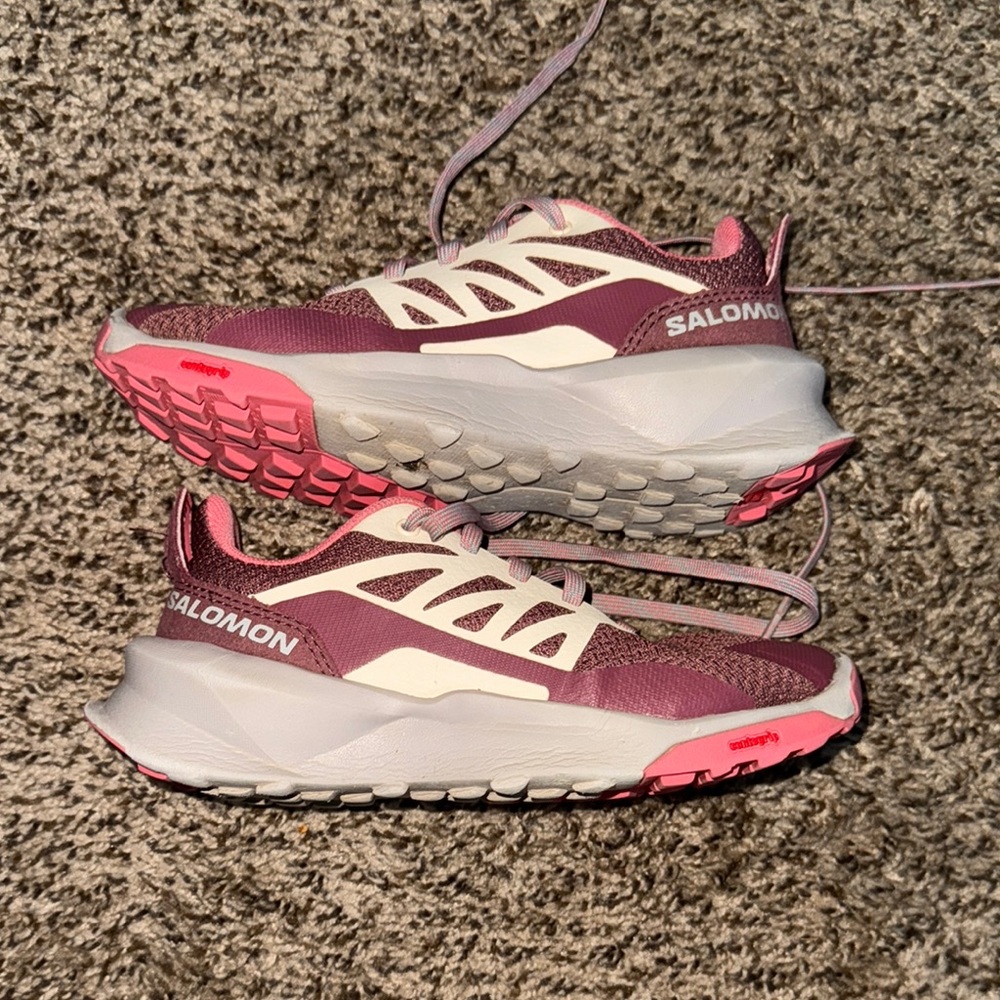 Salomon Kids Pink Athletic Shoes with Cushioned Sole and Mesh Upper - Picture 3 of 6